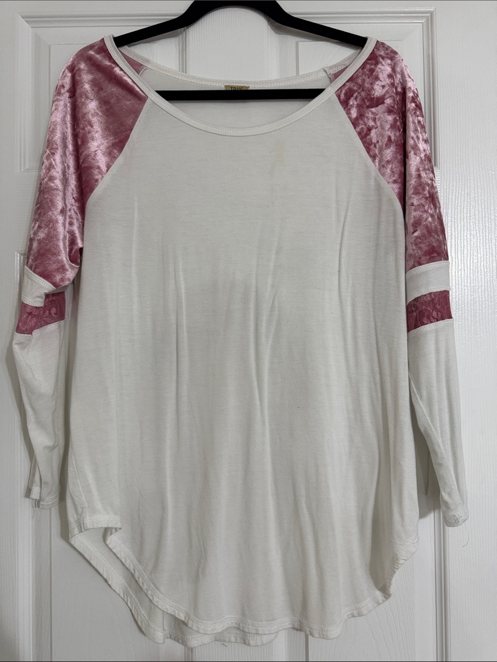Women’s Raglan Long Sleeve Top in Blush Pink and White